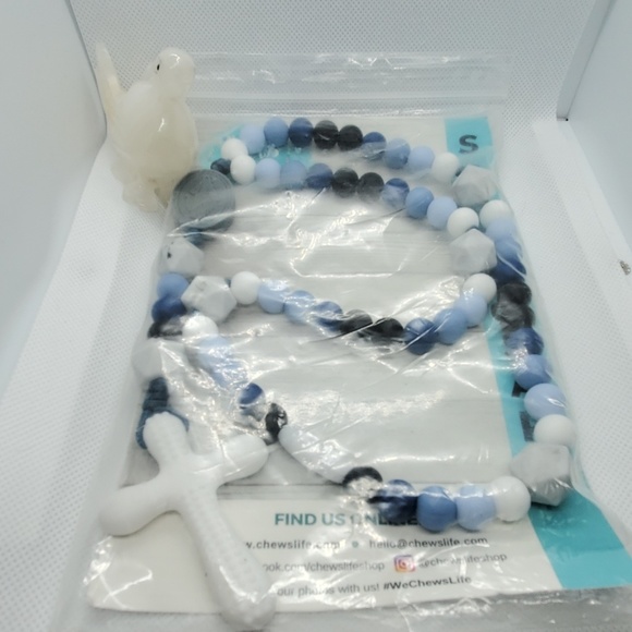 chews life teething rosary